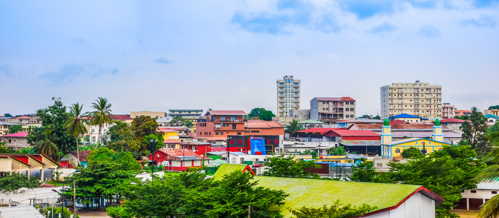 Pohľad na najväčšie mesto Bata v Rovníkovej Guinei